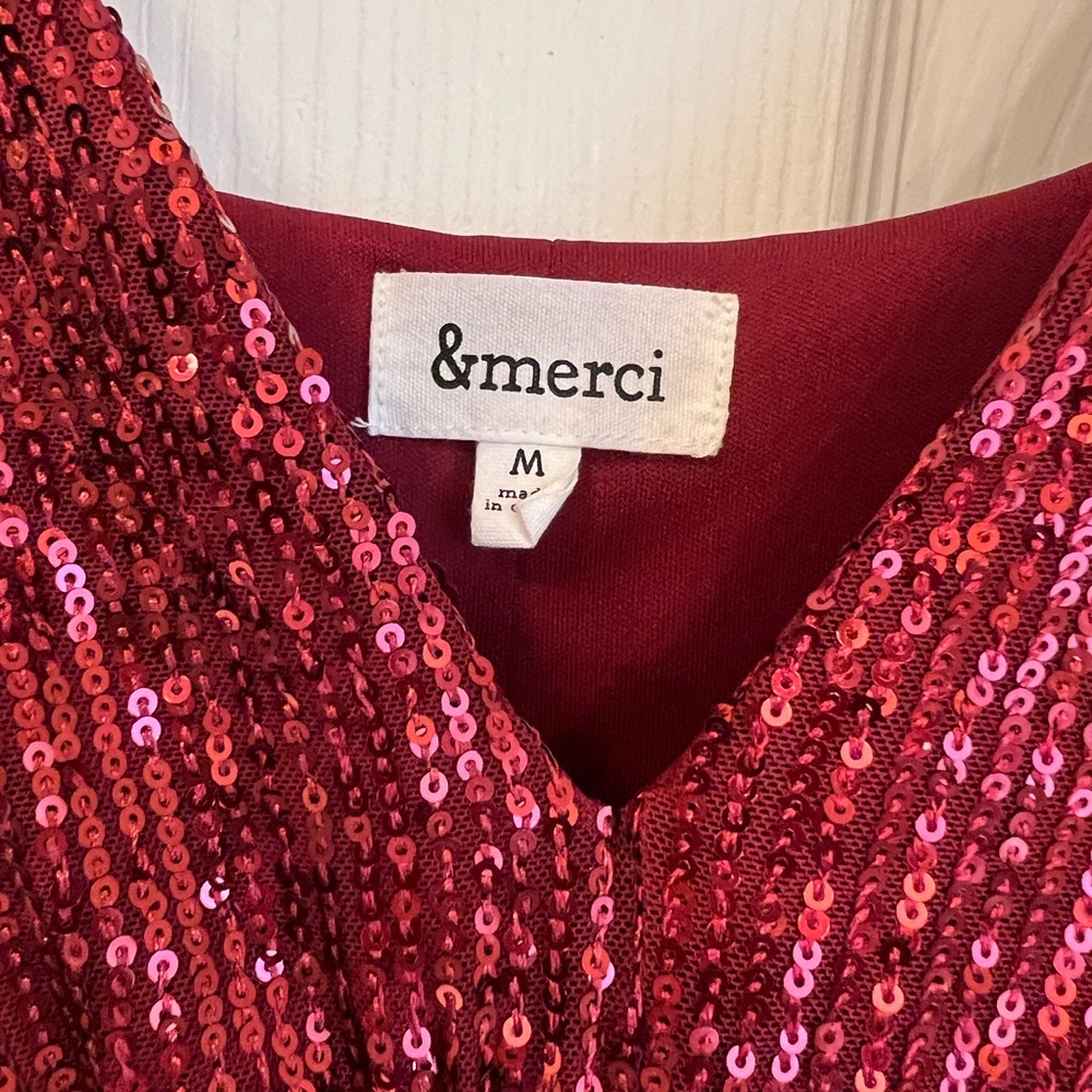 &Merci Red sparkly top. Size M - Picture 2 of 2